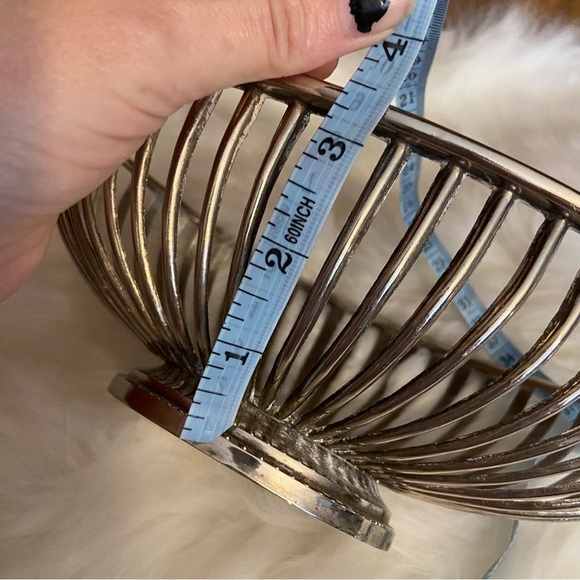 Vintage Silver plated wire fruit basket made in Hong Kong - Picture 13 of 13